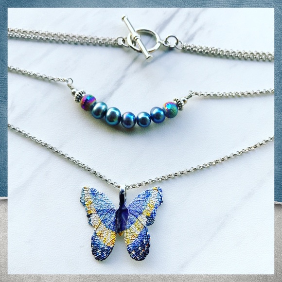 Genuine pearls double layer butterfly necklace - Picture 2 of 8